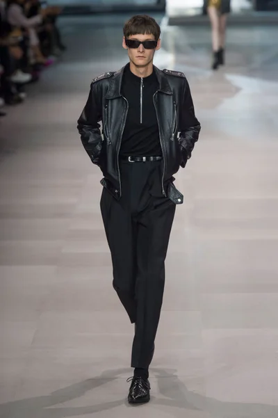 Look 69